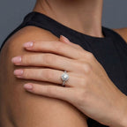Anello Halo Stellare con Moissanite | FISÒ Gioielli